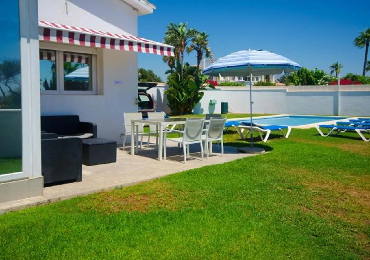 Villa De La Popa - Beachfront Estepona 0*,  Spain